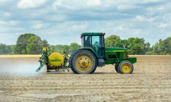 3 Vital Reasons Farms Need to Invest Money in Their Equipment